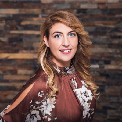 Dr Monica Perna